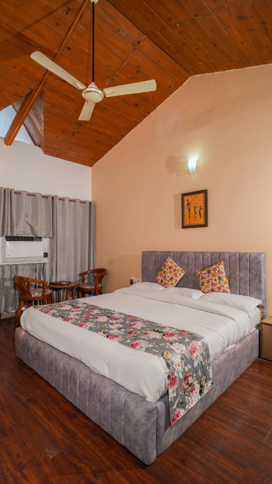 Neelesh Inn- A Luxury Lake View Hotel- 20 Kms From Nainital Bhimtal Luaran gambar