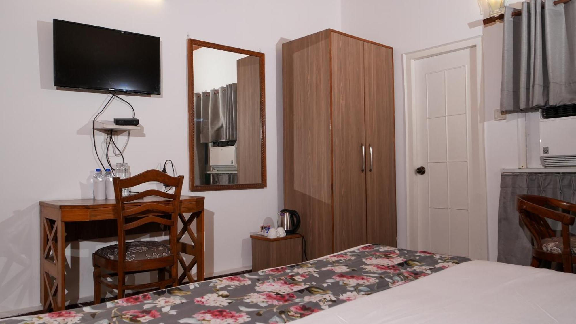 Neelesh Inn- A Luxury Lake View Hotel- 20 Kms From Nainital Bhimtal Luaran gambar