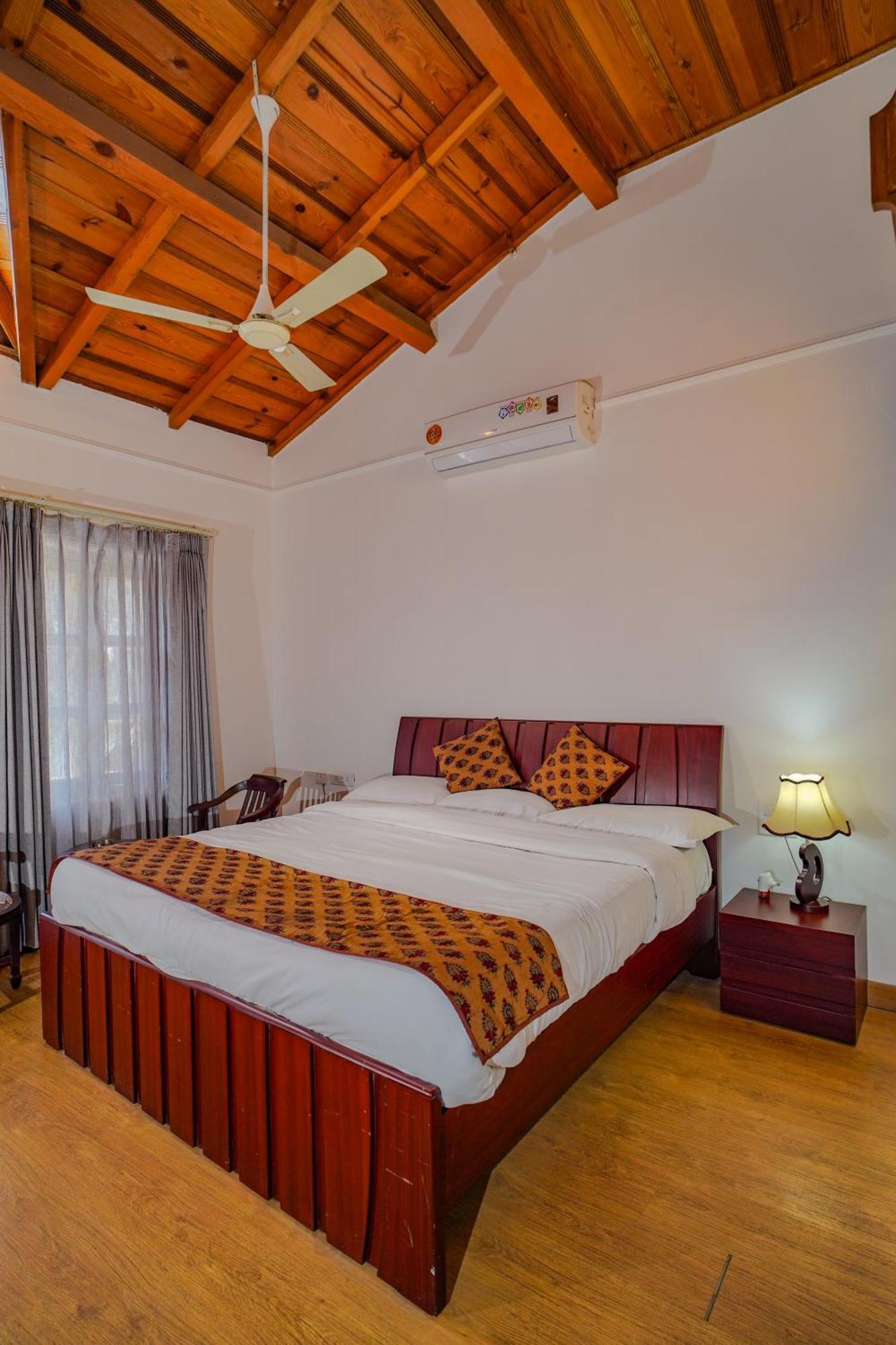 Neelesh Inn- A Luxury Lake View Hotel- 20 Kms From Nainital Bhimtal Luaran gambar
