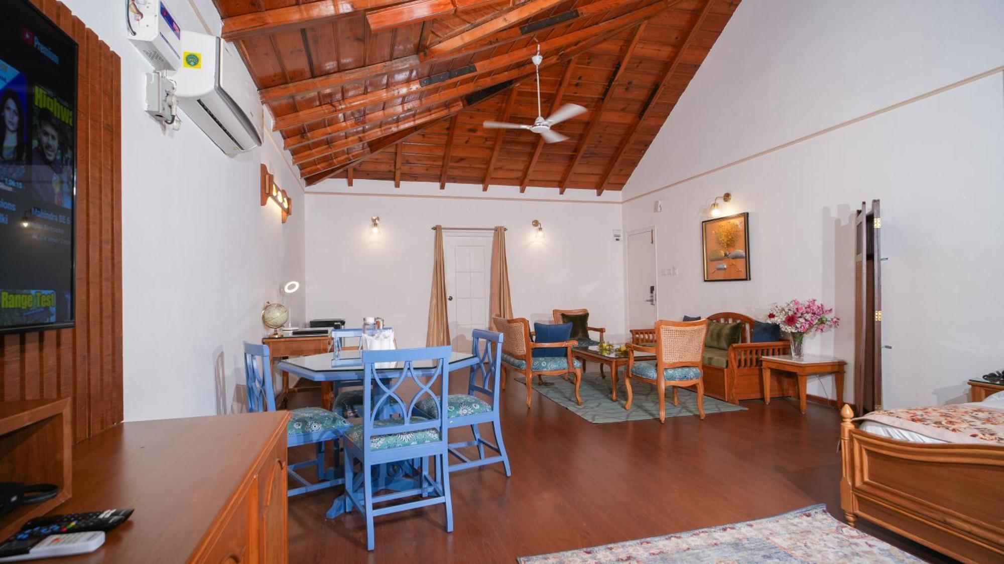 Neelesh Inn- A Luxury Lake View Hotel- 20 Kms From Nainital Bhimtal Luaran gambar