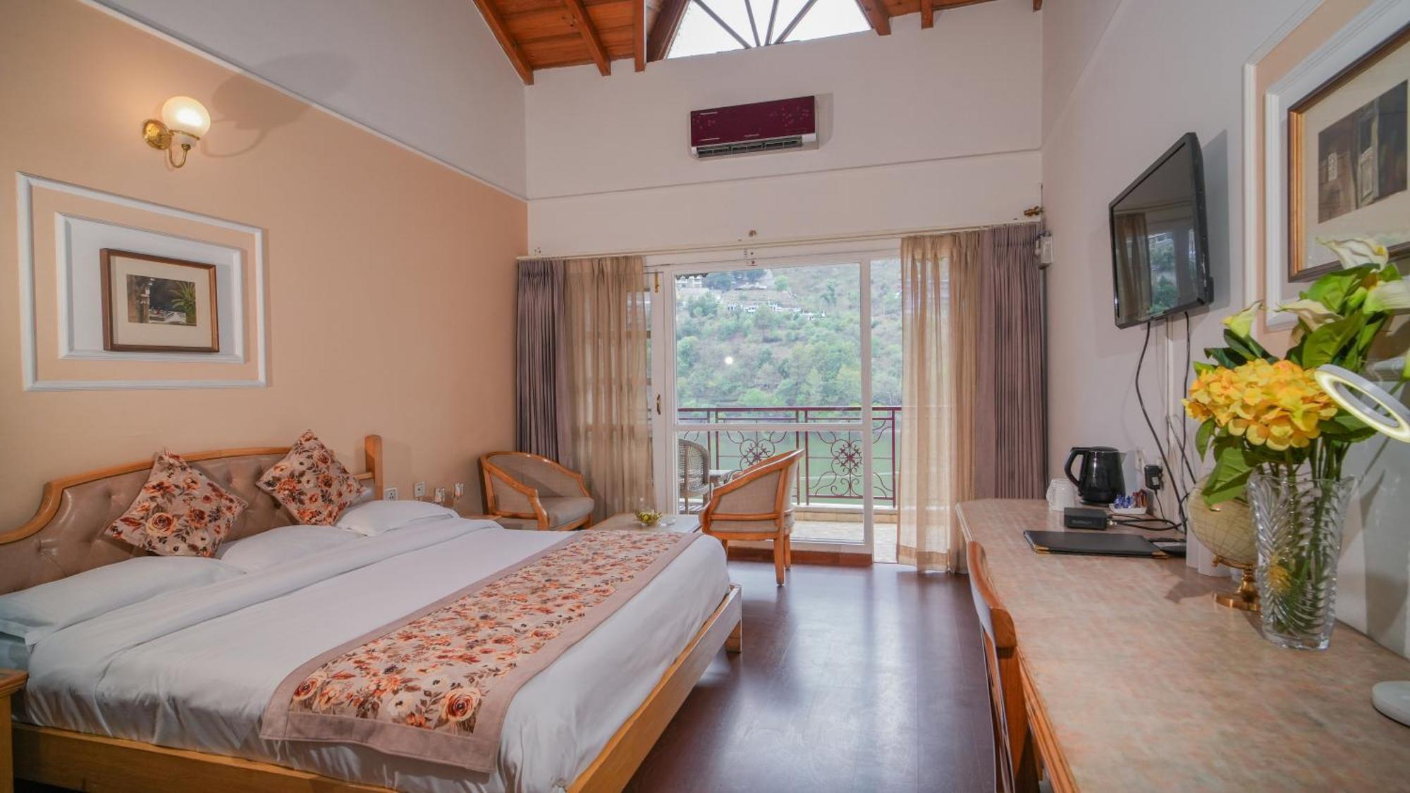 Neelesh Inn- A Luxury Lake View Hotel- 20 Kms From Nainital Bhimtal Luaran gambar