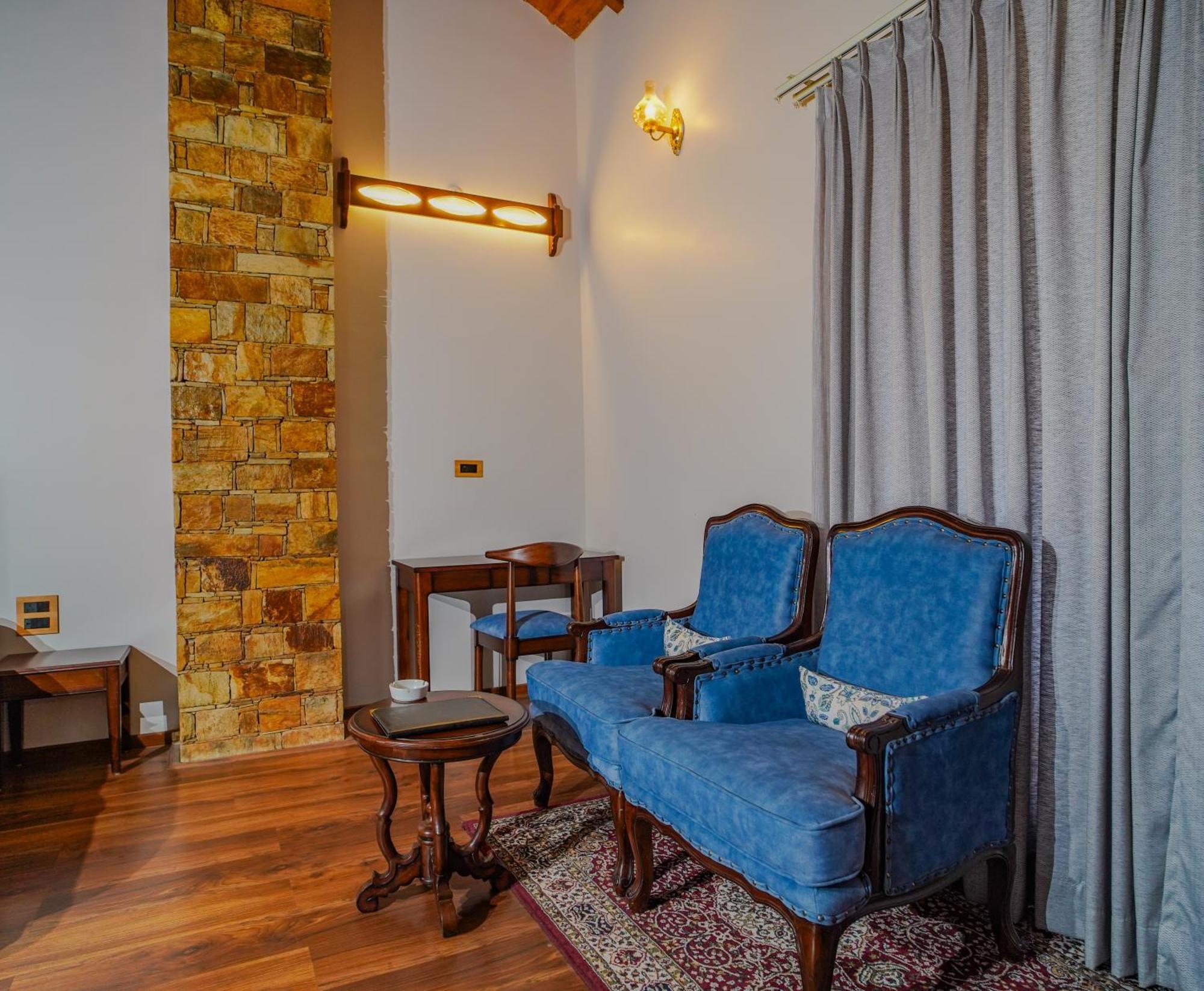 Neelesh Inn- A Luxury Lake View Hotel- 20 Kms From Nainital Bhimtal Luaran gambar