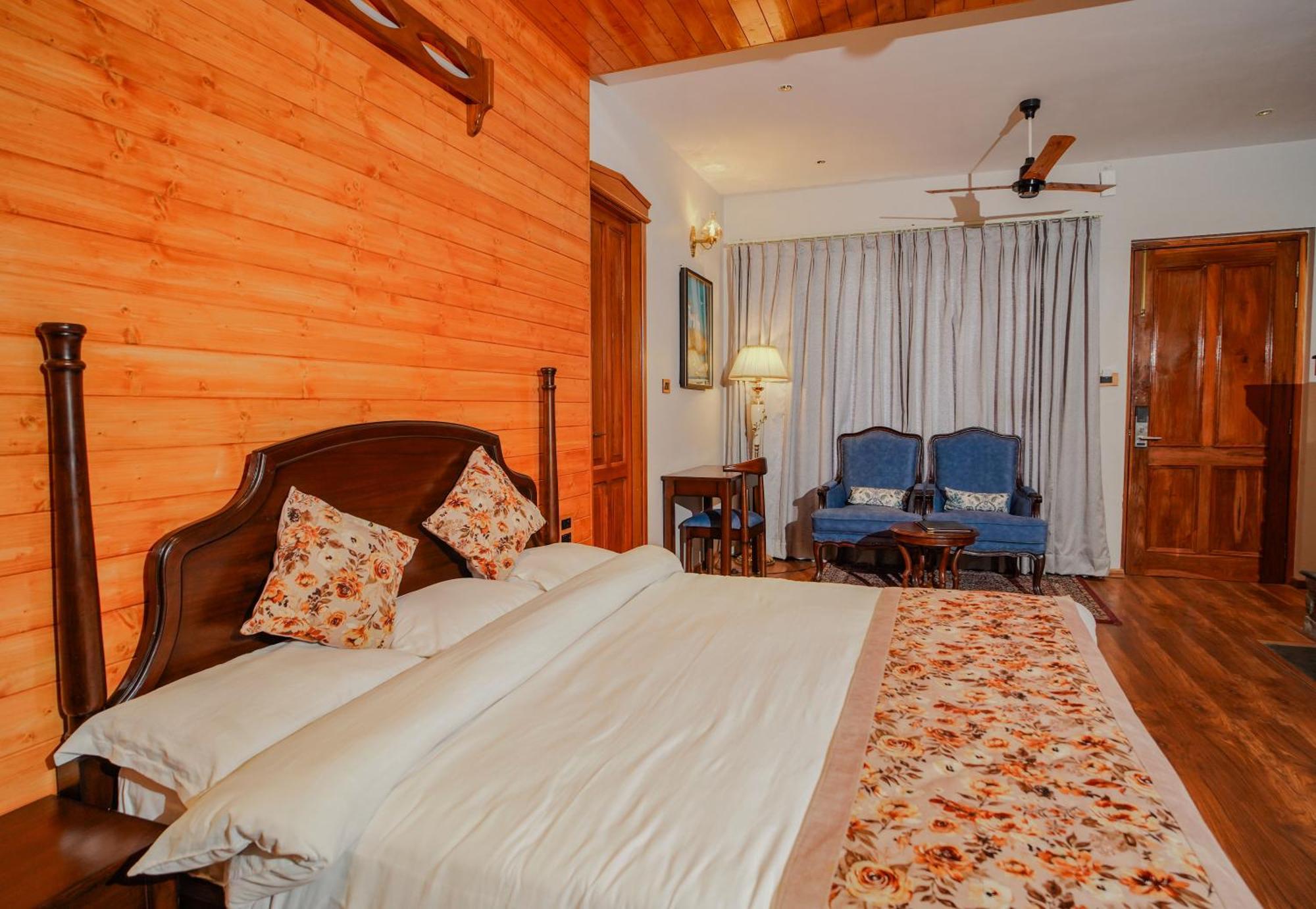 Neelesh Inn- A Luxury Lake View Hotel- 20 Kms From Nainital Bhimtal Luaran gambar